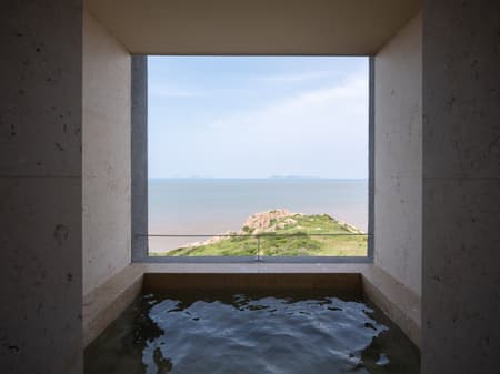 Lost Villa. Huanglong Island Lighthouse Hotel